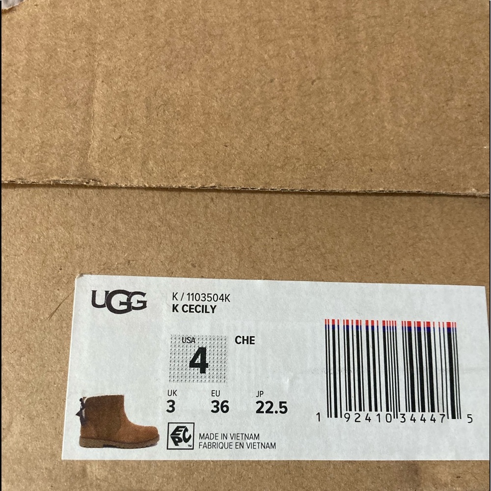 Uggs girls tan/brown very lightly used